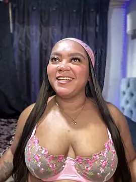 yanza2002 online show from March 9, 8:10 pm