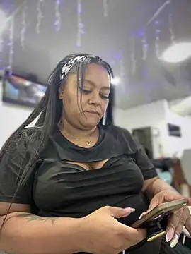 yanza2002 online show from March 18, 11:20 pm