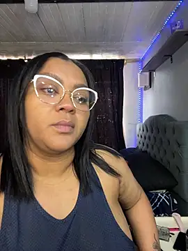 yanza2002 online show from February 8, 6:44 pm