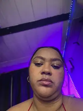 yanza2002 online show from February 25, 11:36 pm