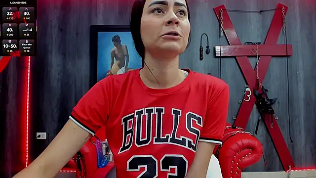 Snapshot of Liittledolly chatting on November 18, 1:15 pm Liittledolly online show from November 18, 1:15 pm