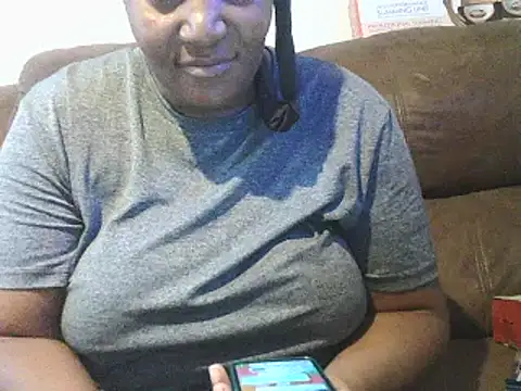 ebonytitts4u online show from March 18, 4:47 am