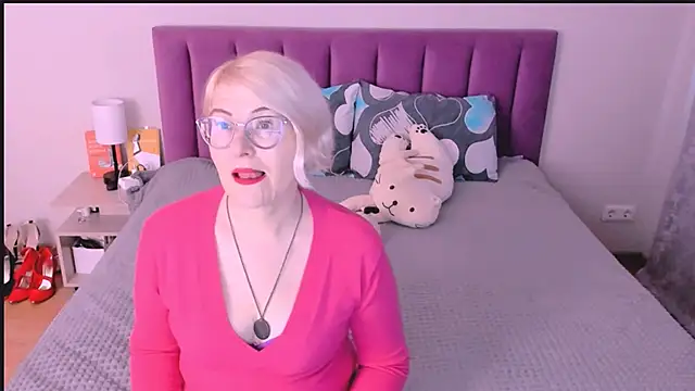 sabrinamacmarren online show from October 14, 2:07 pm