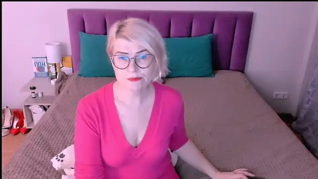 sabrinamacmarren online show from November 13, 3:22 pm