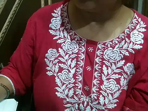 Snapshot of UrsMansi chatting on October 5, 8:40 pm UrsMansi online show from October 5, 8:40 pm