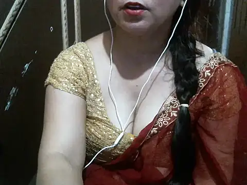 Snapshot of UrsMansi chatting on October 16, 7:42 am UrsMansi online show from October 16, 7:42 am