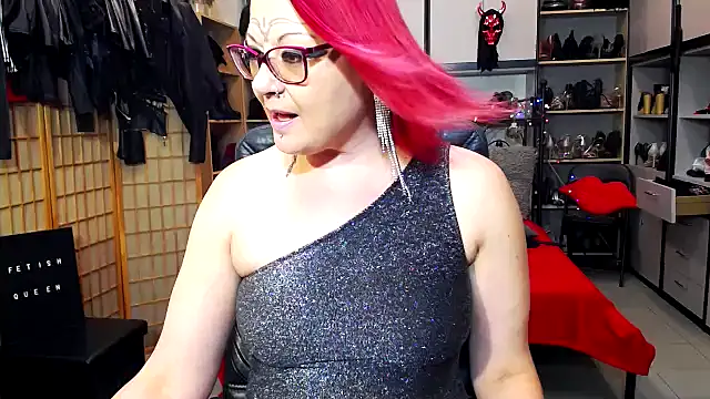 LindaDaemonX online show from March 15, 11:19 am