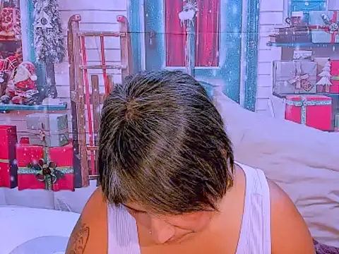 indianroxy online show from December 4, 6:01 am