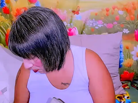 indianroxy online show from February 25, 5:44 pm