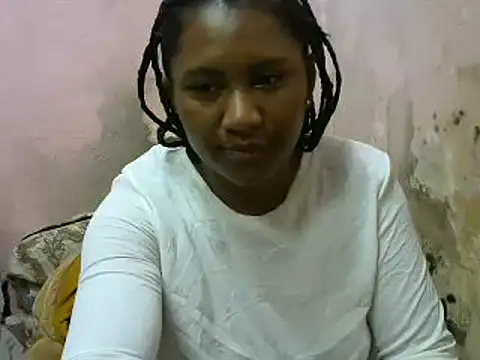 cutybigass online show from February 5, 11:17 pm