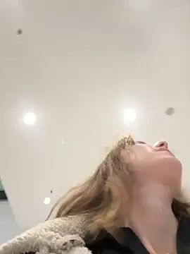 MariiD online show from December 3, 7:10 am