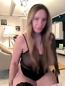 missjenn x online show from February 3, 4:54 am