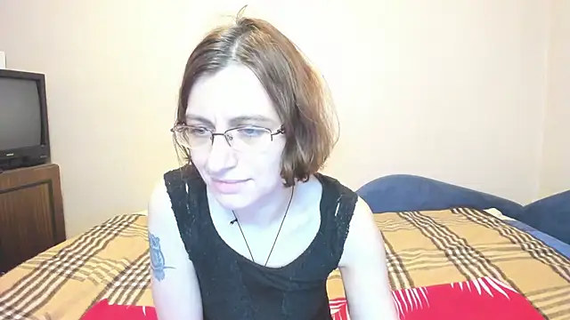Snapshot of MarilynDream chatting on December 18, 8:47 pm MarilynDream online show from December 18, 8:47 pm