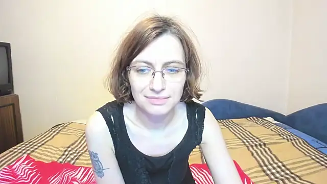Snapshot of MarilynDream chatting on December 24, 9:33 pm MarilynDream online show from December 24, 9:33 pm