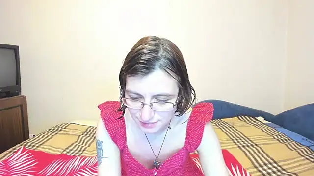 Snapshot of MarilynDream chatting on December 29, 12:30 am MarilynDream online show from December 29, 12:30 am