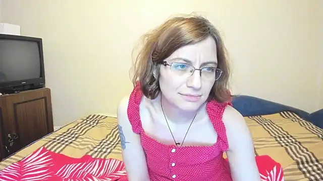 Snapshot of MarilynDream chatting on January 4, 12:59 am MarilynDream online show from January 4, 12:59 am