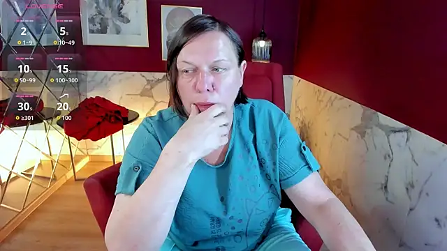 Snapshot of KellyPerfection chatting on July 2, 8:20 am KellyPerfection online show from July 2, 8:20 am