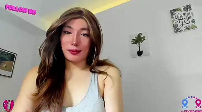 Snapshot of hottycrishina chatting on December 28, 7:11 am hottycrishina online show from December 28, 7:11 am