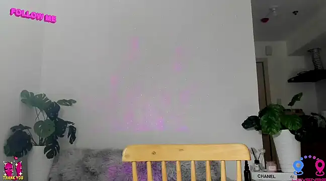 Snapshot of hottycrishina chatting on January 27, 6:19 am hottycrishina online show from January 27, 6:19 am