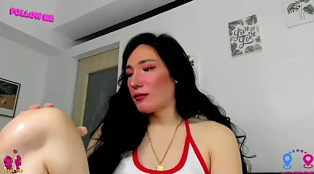 Snapshot of hottycrishina chatting on March 22, 10:06 am hottycrishina online show from March 22, 10:06 am