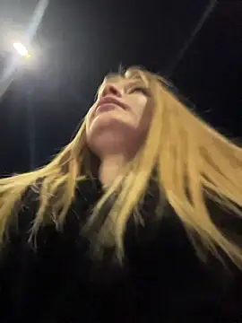 Snapshot of AnastasiaAniess chatting on February 16, 5:53 pm AnastasiaAniess online show from February 16, 5:53 pm