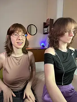 Snapshot of Jitoon_Exe chatting on July 16, 11:44 pm Jitoon Exe online show from July 16, 11:44 pm