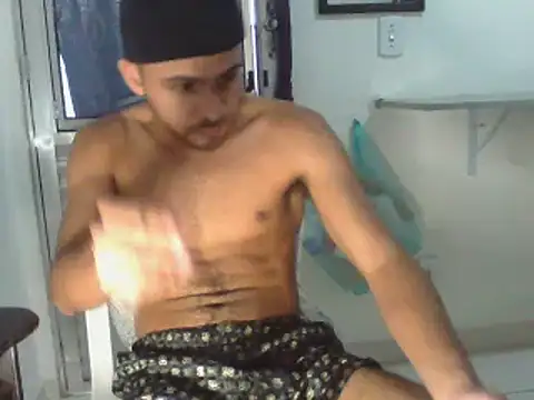 Snapshot of LoudLikeness chatting on February 28, 12:31 pm LoudLikeness online show from February 28, 12:31 pm