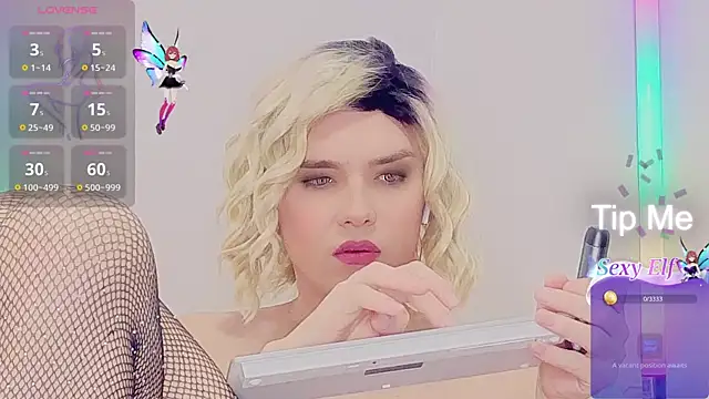 Snapshot of Zagadka55555 chatting on February 24, 3:59 am Zagadka55555 online show from February 24, 3:59 am