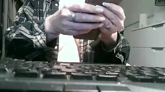 Snapshot of heidi60 chatting on February 13, 7:45 am heidi60 online show from February 13, 7:45 am