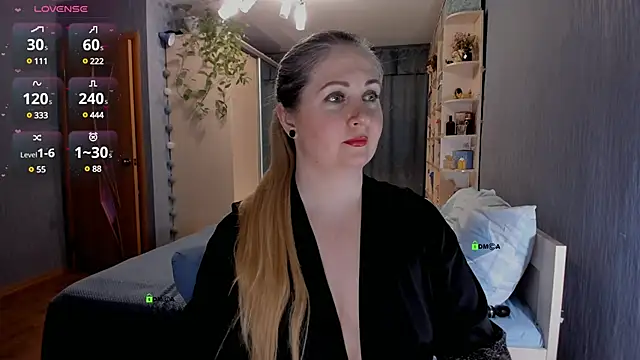 Snapshot of SweetLanna chatting on January 7, 4:29 am SweetLanna online show from January 7, 4:29 am