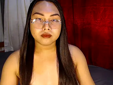 Snapshot of Cumshooterqueen chatting on January 8, 4:09 pm Cumshooterqueen online show from January 8, 4:09 pm