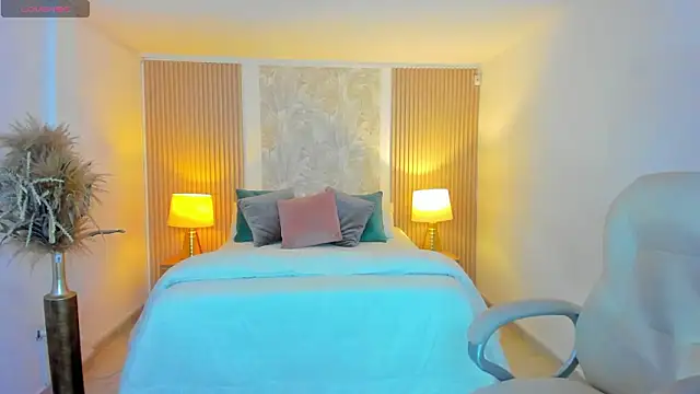 Sarah Stone  online show from March 9, 8:24 pm