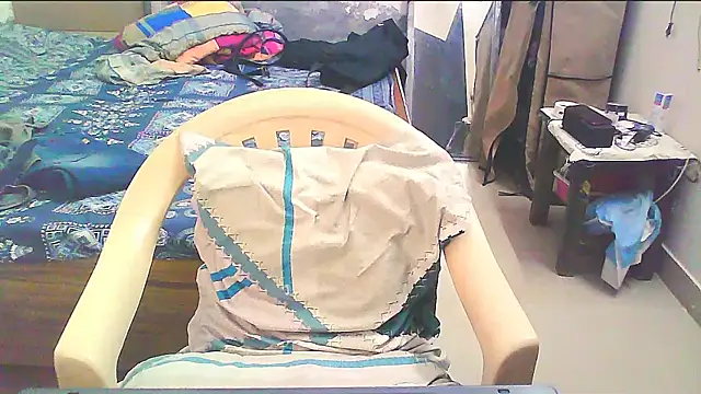 Snapshot of Vbestshow chatting on November 1, 6:32 pm Vbestshow online show from November 1, 6:32 pm