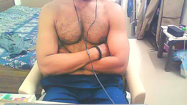 Snapshot of Vbestshow chatting on November 6, 11:33 am Vbestshow online show from November 6, 11:33 am