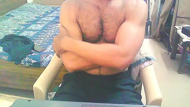 Snapshot of Vbestshow chatting on November 7, 11:21 am Vbestshow online show from November 7, 11:21 am