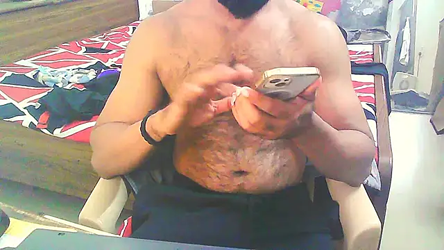 Snapshot of Vbestshow chatting on December 5, 11:52 am Vbestshow online show from December 5, 11:52 am