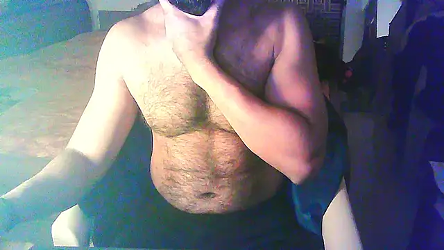 Snapshot of Vbestshow chatting on January 14, 6:13 pm Vbestshow online show from January 14, 6:13 pm