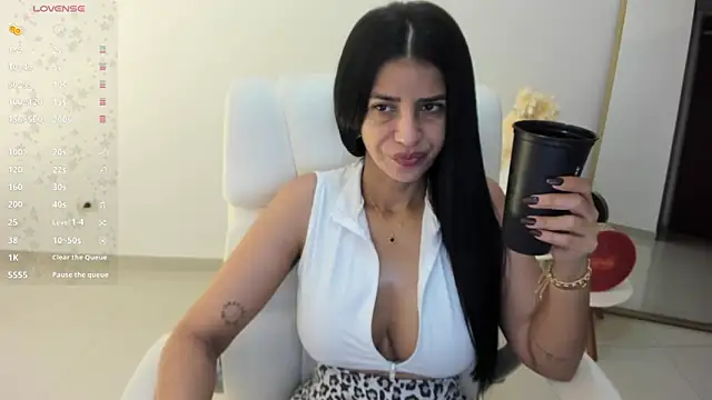 renata t  online show from February 28, 10:38 am