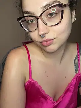 ladyturtle online show from June 13, 5:22 pm