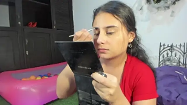 AbbyTaylorr online show from October 15, 1:28 am