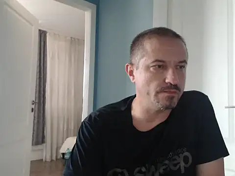 Snapshot of MisterFaithRO chatting on June 15, 10:28 am MisterFaithRO online show from June 15, 10:28 am