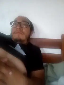 Snapshot of jaker1619 chatting on January 6, 11:31 pm jaker1619 online show from January 6, 11:31 pm