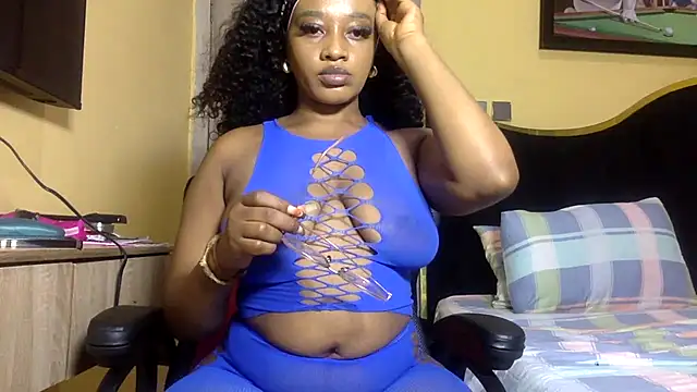 Snapshot of BOOTYBANGER24xx chatting on May 9, 9:25 am BOOTYBANGER24xx online show from May 9, 9:25 am