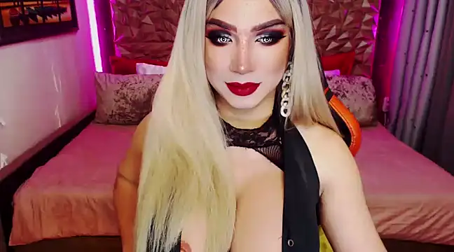 Snapshot of HugeCockDominantXxX chatting on December 23, 3:33 pm HugeCockDominantXxX online show from December 23, 3:33 pm