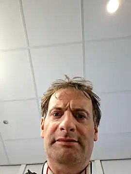 Snapshot of Perv10 chatting on October 20, 3:45 pm Perv10 online show from October 20, 3:45 pm