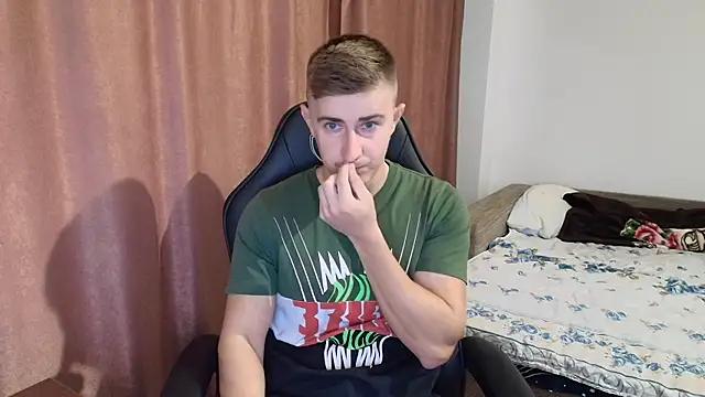 Todhorny9873 online show from December 12, 8:47 am