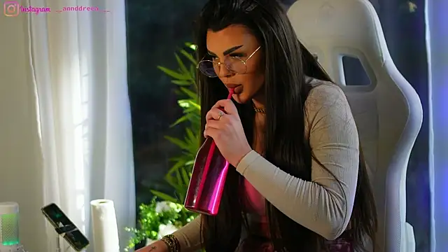 perfectt33n online show from January 6, 9:41 am