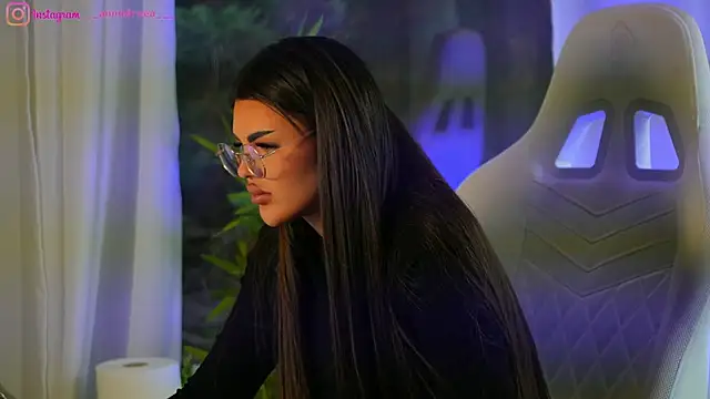 perfectt33n online show from January 25, 9:36 am