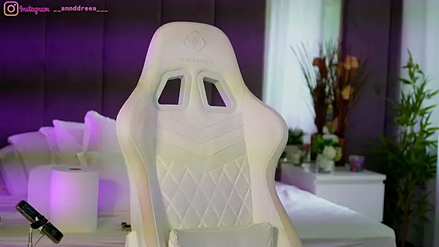 perfectt33n online show from September 10, 12:05 pm