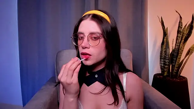 HazelKush online show from January 14, 9:52 pm